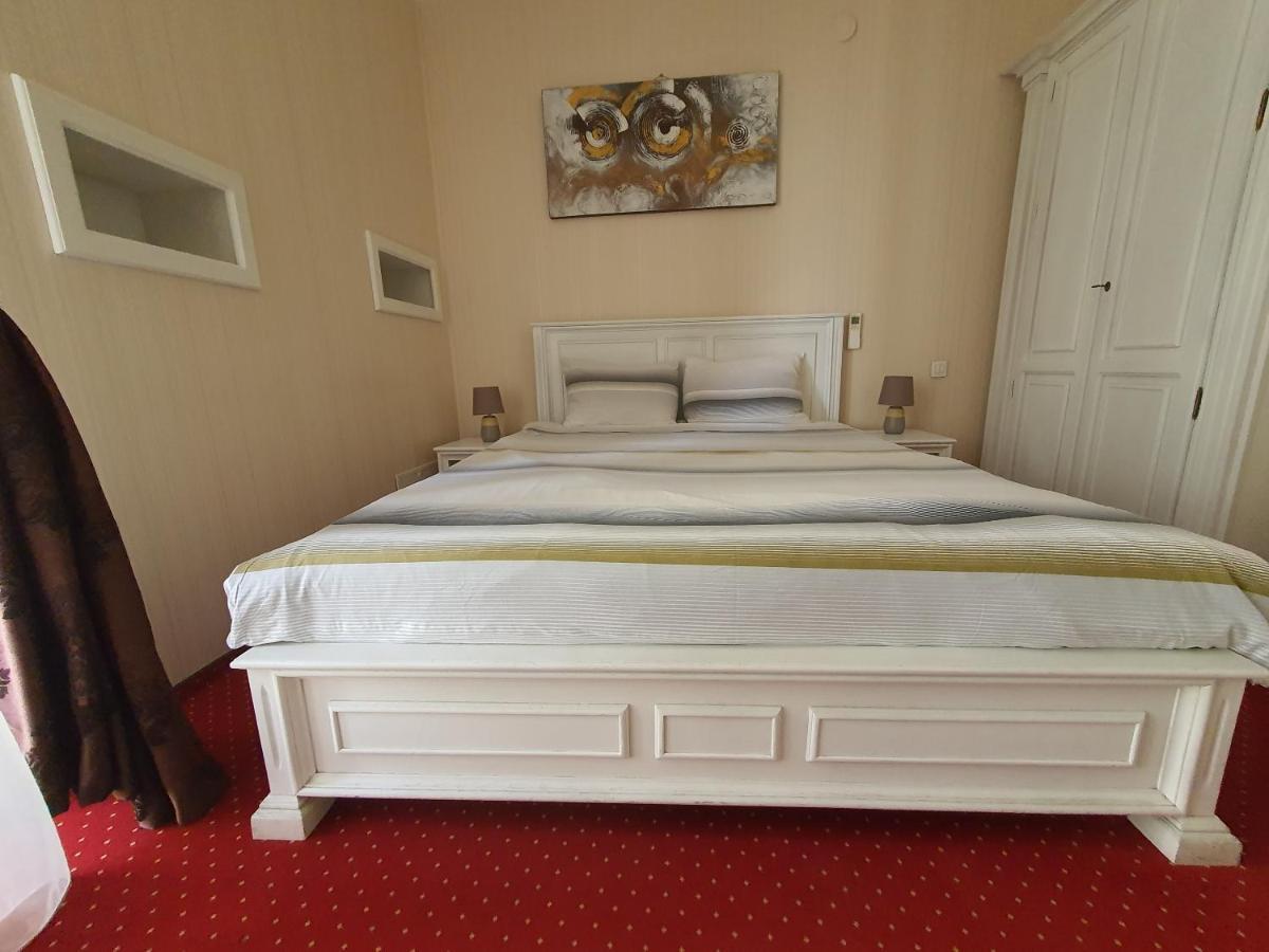 Vila Sia Bucharest Luaran gambar